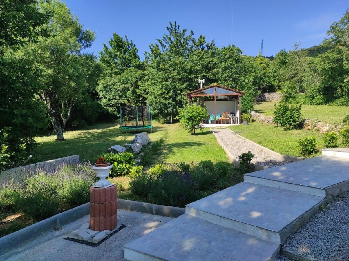 HreljinGradina公寓 外观 照片